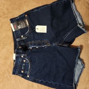 501® Mid Thigh Shorts